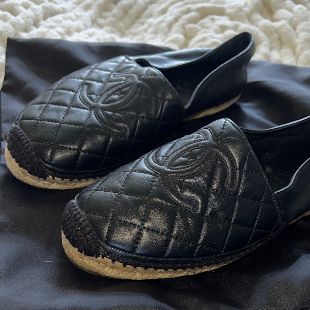 Chanel Black Quilted Espadrille Flats - Picture 3 of 3